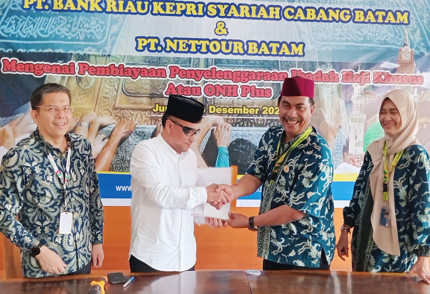 Kerja Sama Nettour Batam dan Bank Riau Kepri Syariah